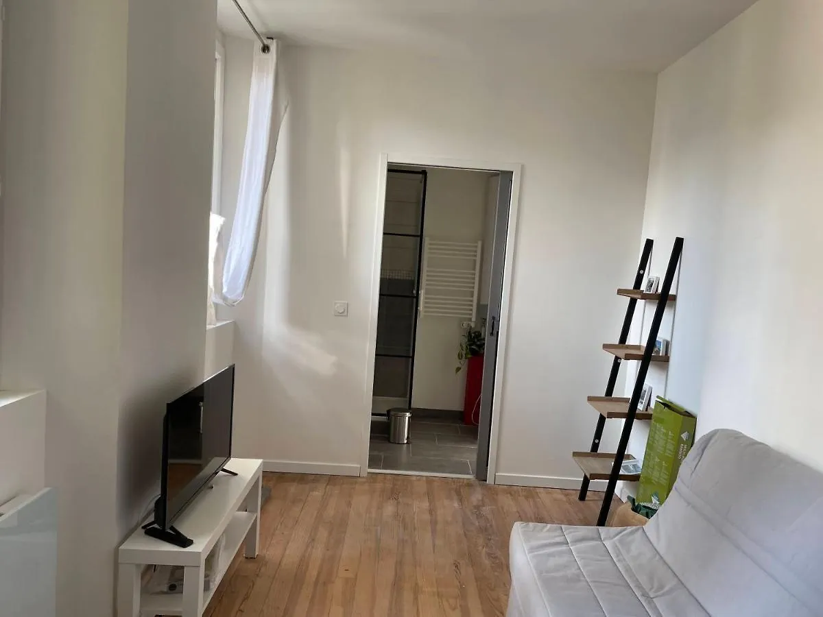 Appartement Charmant Studio proche Centre Ville et Gare Lourdes France